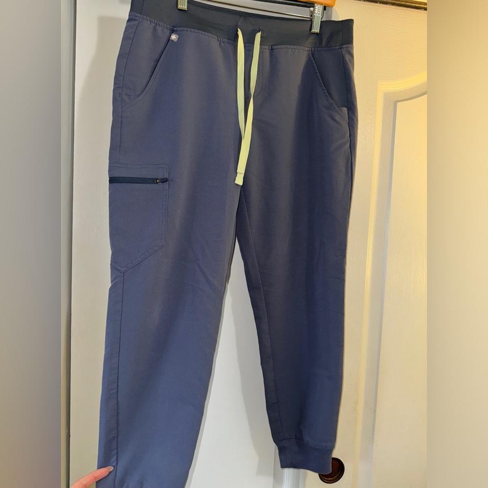 Space Navy Zamora Petite Jogger Scrub Pants - Picture 2 of 4